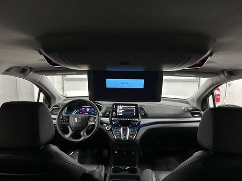 Used 2024 Honda Odyssey Touring image 36
