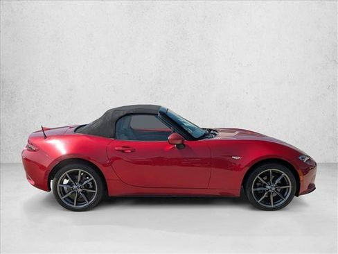 Used 2016 MAZDA MX-5 Miata Grand Touring RWD image 4