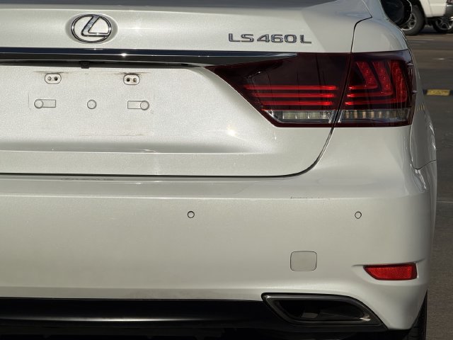 Used 2014 Lexus LS 460 L RWD image 8