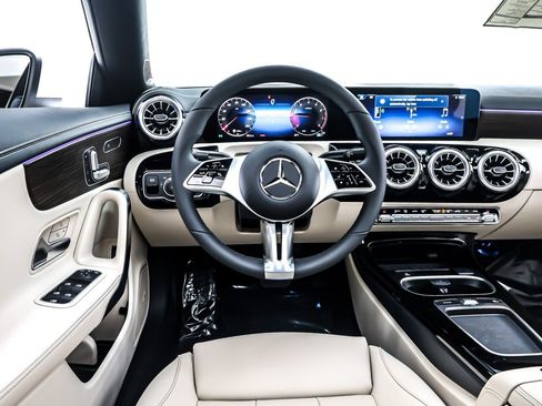 New 2026 Mercedes-Benz CLA 250 image 4