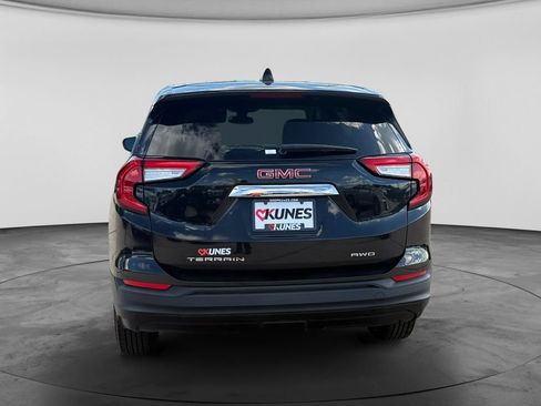 Used 2024 GMC Terrain SLE AWD/4WD image 8