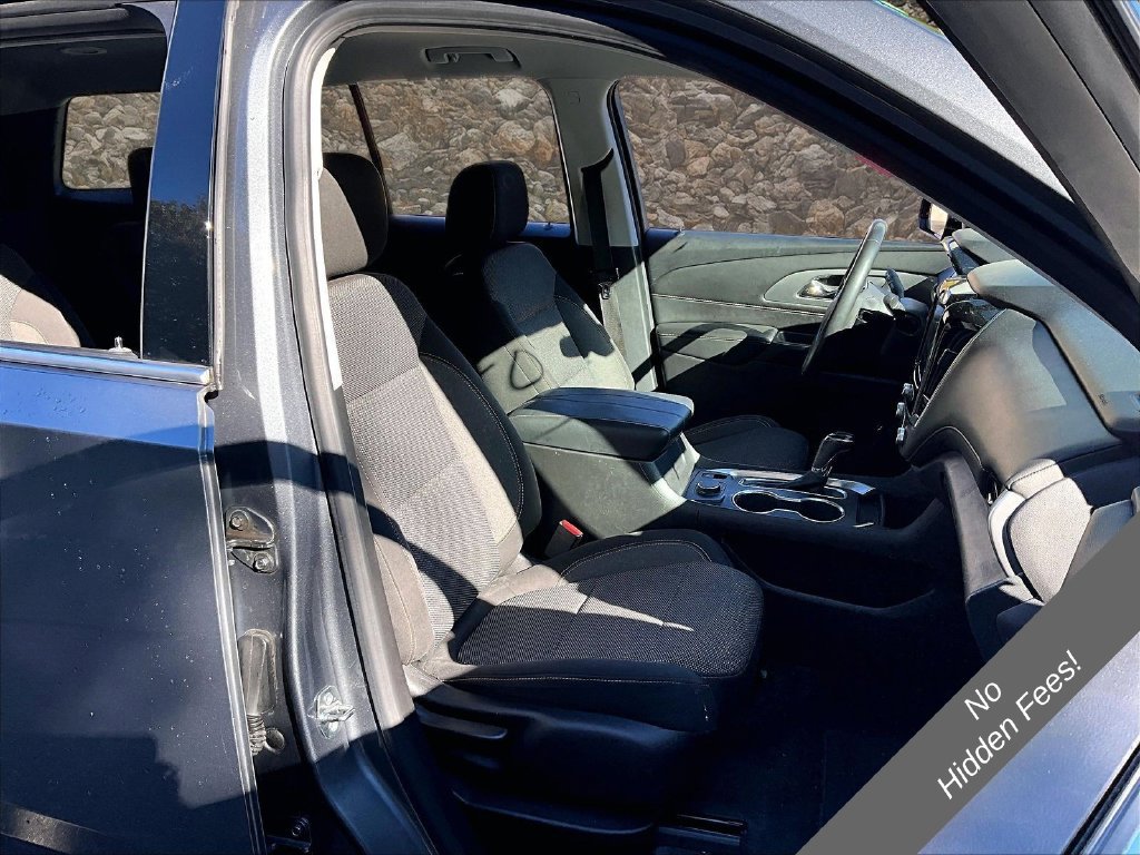 Used 2018 Chevrolet Traverse LT FWD image 6