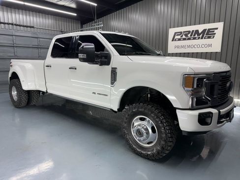 Used 2020 Ford F350 Platinum AWD/4WD image 2