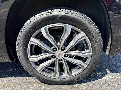 Certified 2020 GMC Terrain Denali w/ Denali Premium Package FWD image 7
