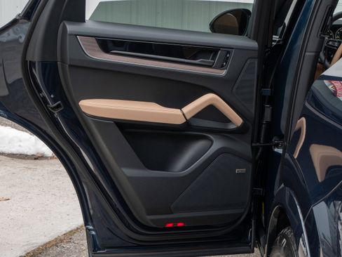 New 2026 Porsche Cayenne AWD/4WD image 31
