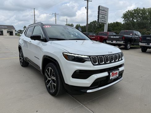 Used 2025 Jeep Compass Limited w/ Elite Group AWD/4WD image 30