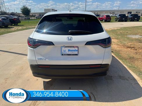 New 2026 Honda HR-V LX image 5