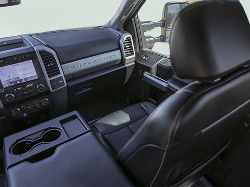 Used 2021 Ford F250 Lariat w/ Lariat Value Package image 33