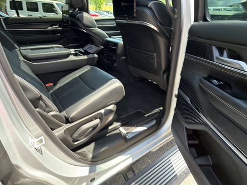 Used 2025 Jeep Grand Wagoneer Series II Obsidian w/ Quick Order Packagew 28T AWD/4WD image 22