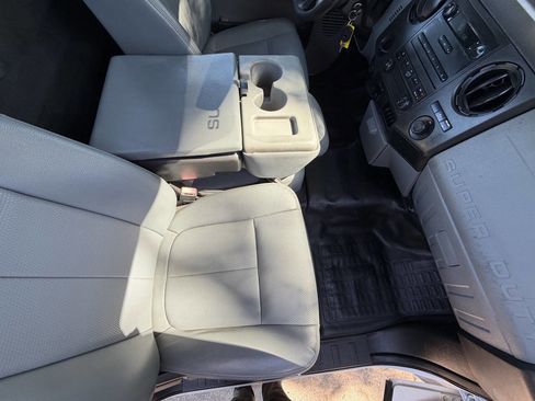 Used 2015 Ford F250 XL w/ Power Equipment Group image 12