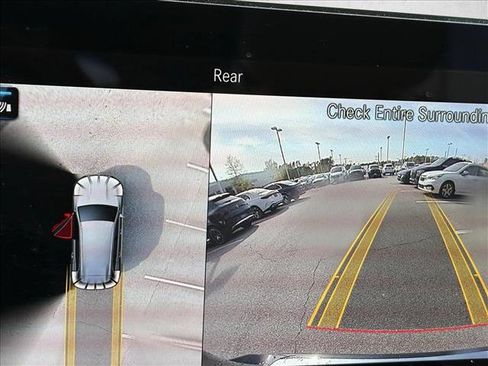 Used 2023 Mercedes-Benz GLB 250 image 10