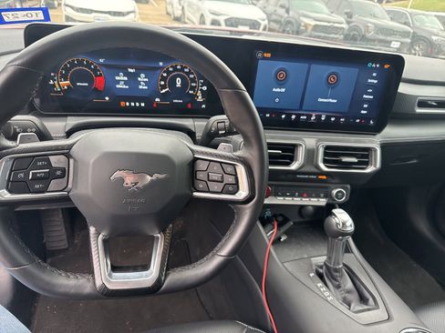 Used 2025 Ford Mustang GT Premium RWD image 14