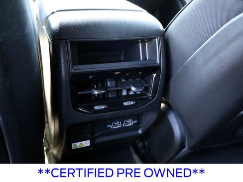 Used 2024 Jeep Grand Cherokee Altitude RWD image 30