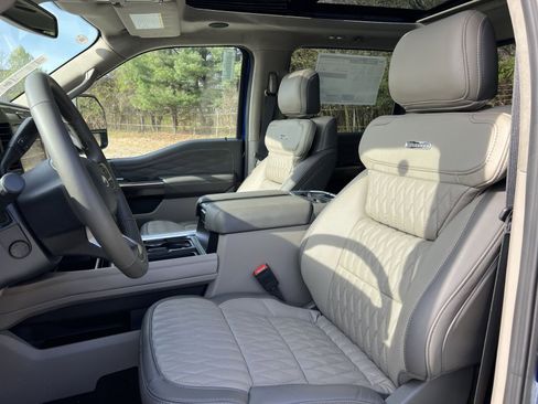 New 2026 Ford F450 Platinum image 13