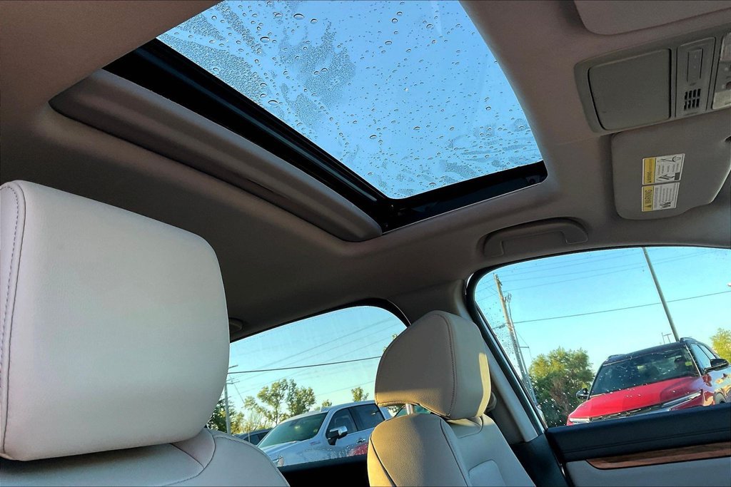 Used 2022 Honda CR-V Touring image 17