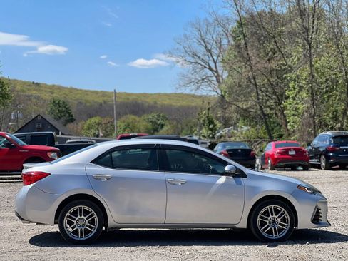 Used 2019 Toyota Corolla SE FWD image 7
