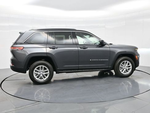 New 2025 Jeep Grand Cherokee Laredo X image 5