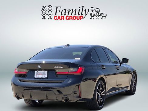 Used 2023 BMW 330e w/ M Sport Package RWD image 4