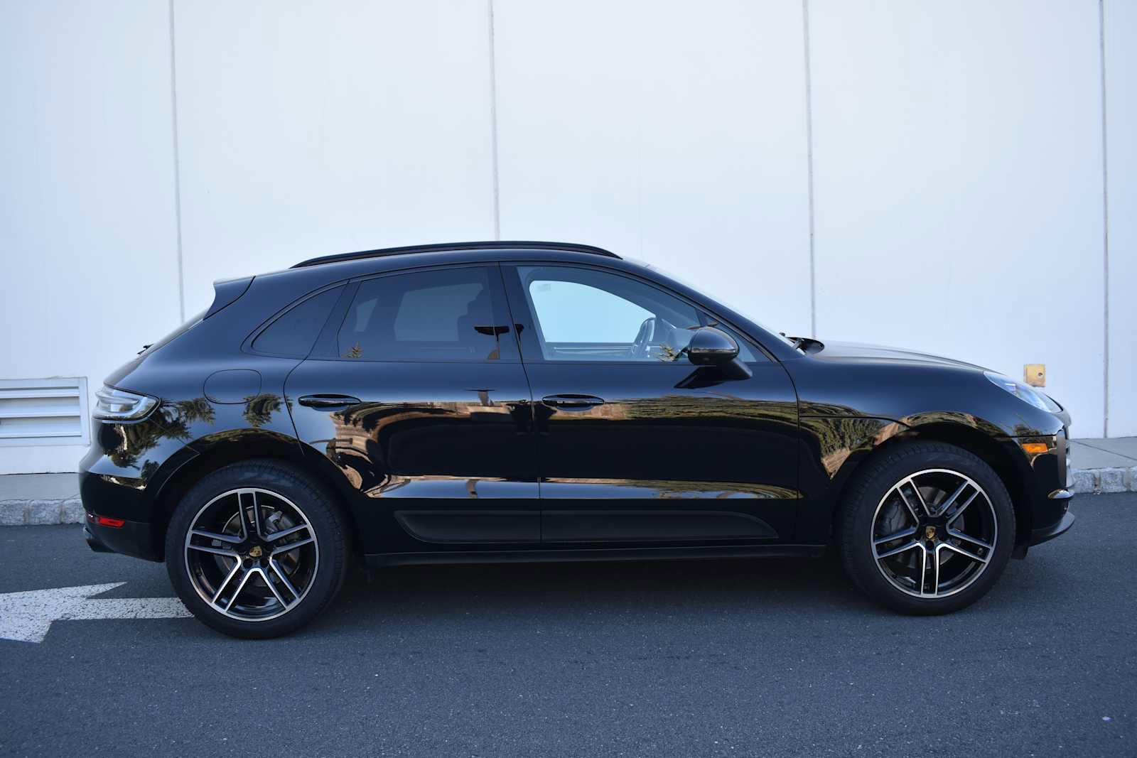 Used 2021 Porsche Macan S AWD/4WD image 4