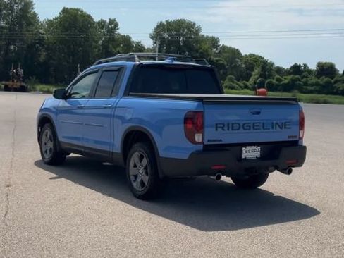 Used 2025 Honda Ridgeline TrailSport image 7