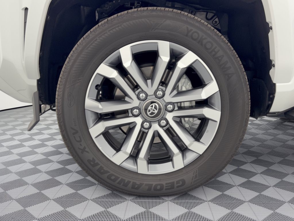 Used 2026 Toyota 4Runner Limited AWD/4WD image 13