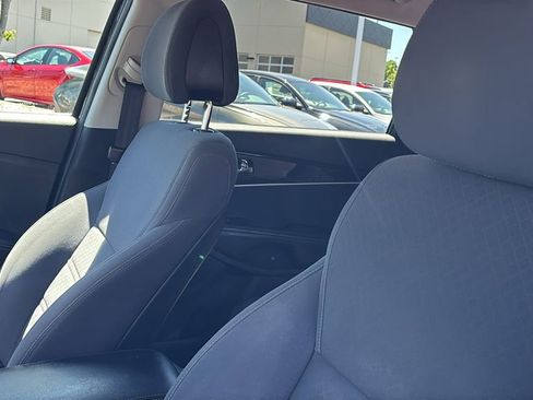 Used 2016 Kia Sorento AWD w/ LX Convenience Package image 24