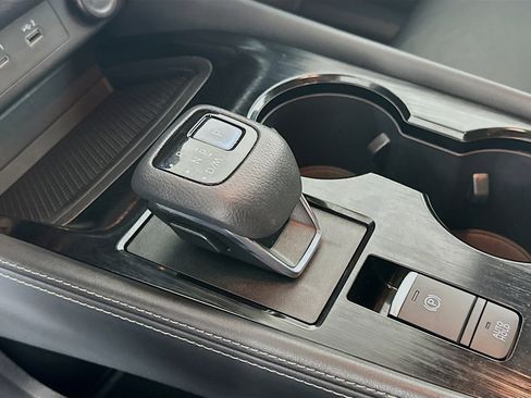 Used 2021 Nissan Rogue SL w/ Premium Package image 25