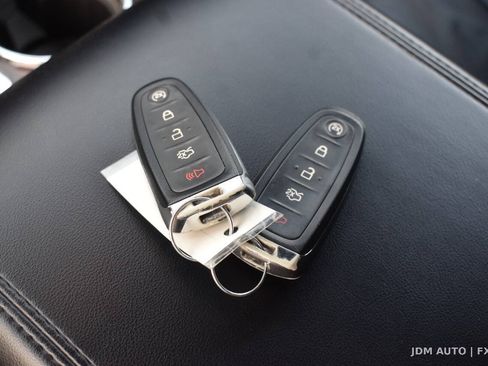 Used 2017 Lincoln Navigator Select AWD/4WD image 32