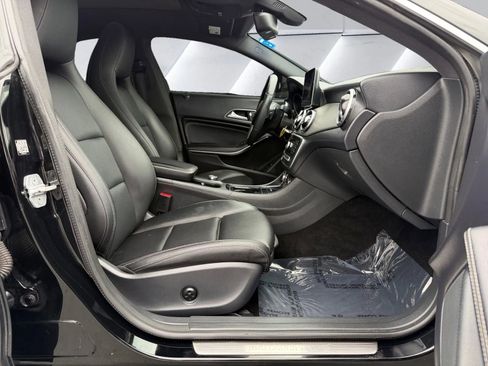 Used 2018 Mercedes-Benz CLA 250 image 15