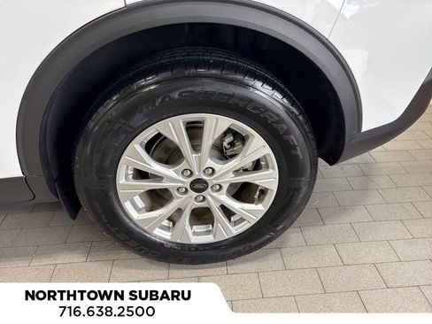 Used 2023 Ford Escape Active image 17