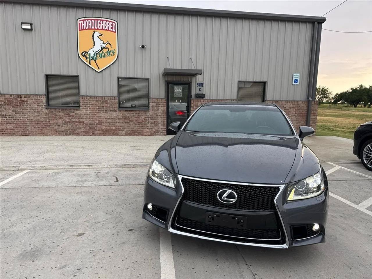 Used 2015 Lexus LS 460 w/ F Sport Package RWD image 4