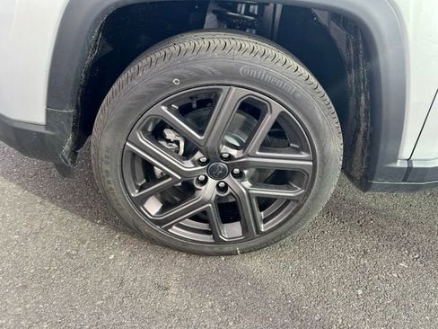 New 2026 Jeep Compass Latitude image 23