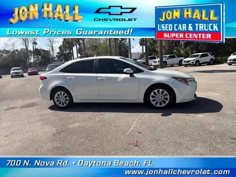 Used 2021 Toyota Corolla LE w/ LE Convenience Package image 14