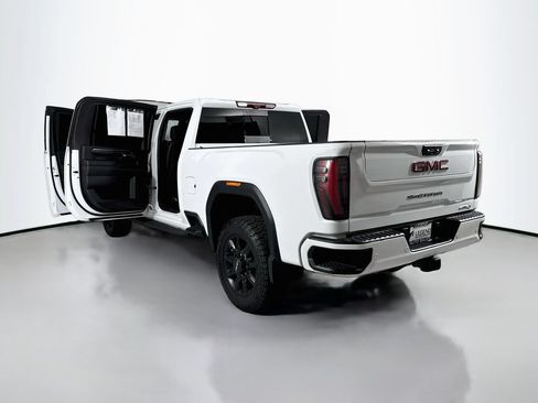 Used 2024 GMC Sierra 2500 AT4 w/ AT4 Premium Plus Package AWD/4WD image 30