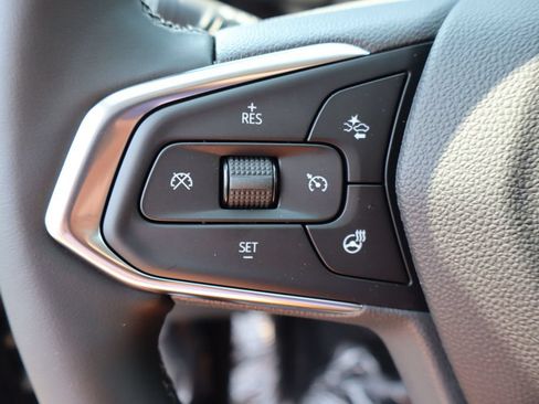 New 2026 Chevrolet Trax LT w/ LT Convenience Package FWD image 13