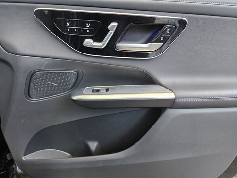 Certified 2024 Mercedes-Benz GLC 300 image 21