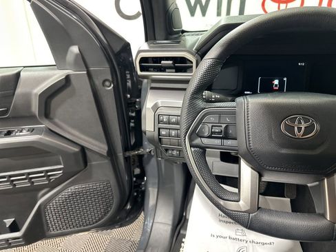 Certified 2025 Toyota Tacoma SR5 image 27