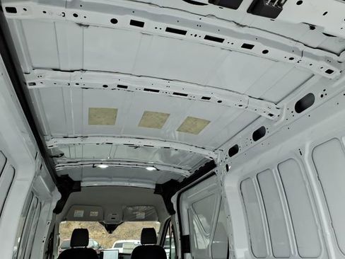 New 2026 Ford Transit 250 148 Medium Roof image 8