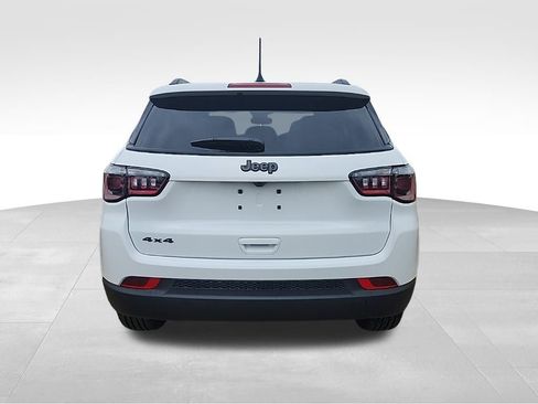 New 2026 Jeep Compass Latitude image 21