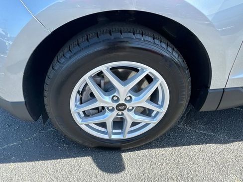 Used 2024 Ford Edge SEL AWD/4WD image 12