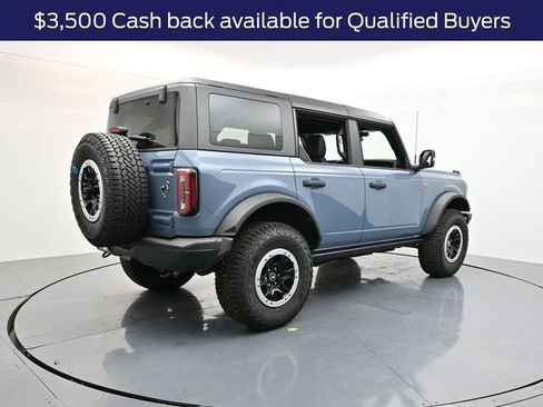 New 2025 Ford Bronco Badlands image 7