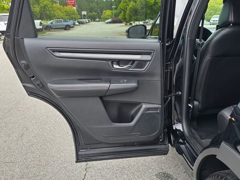 Used 2025 Honda CR-V Sport-L image 33
