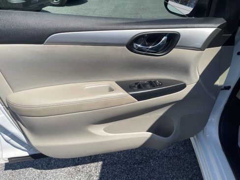 Used 2017 Nissan Sentra S image 12