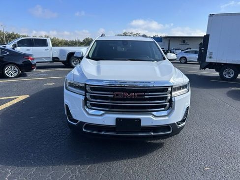 Used 2023 GMC Acadia SLT image 2