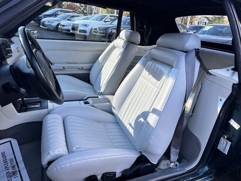 Used 1990 Ford Mustang LX image 15