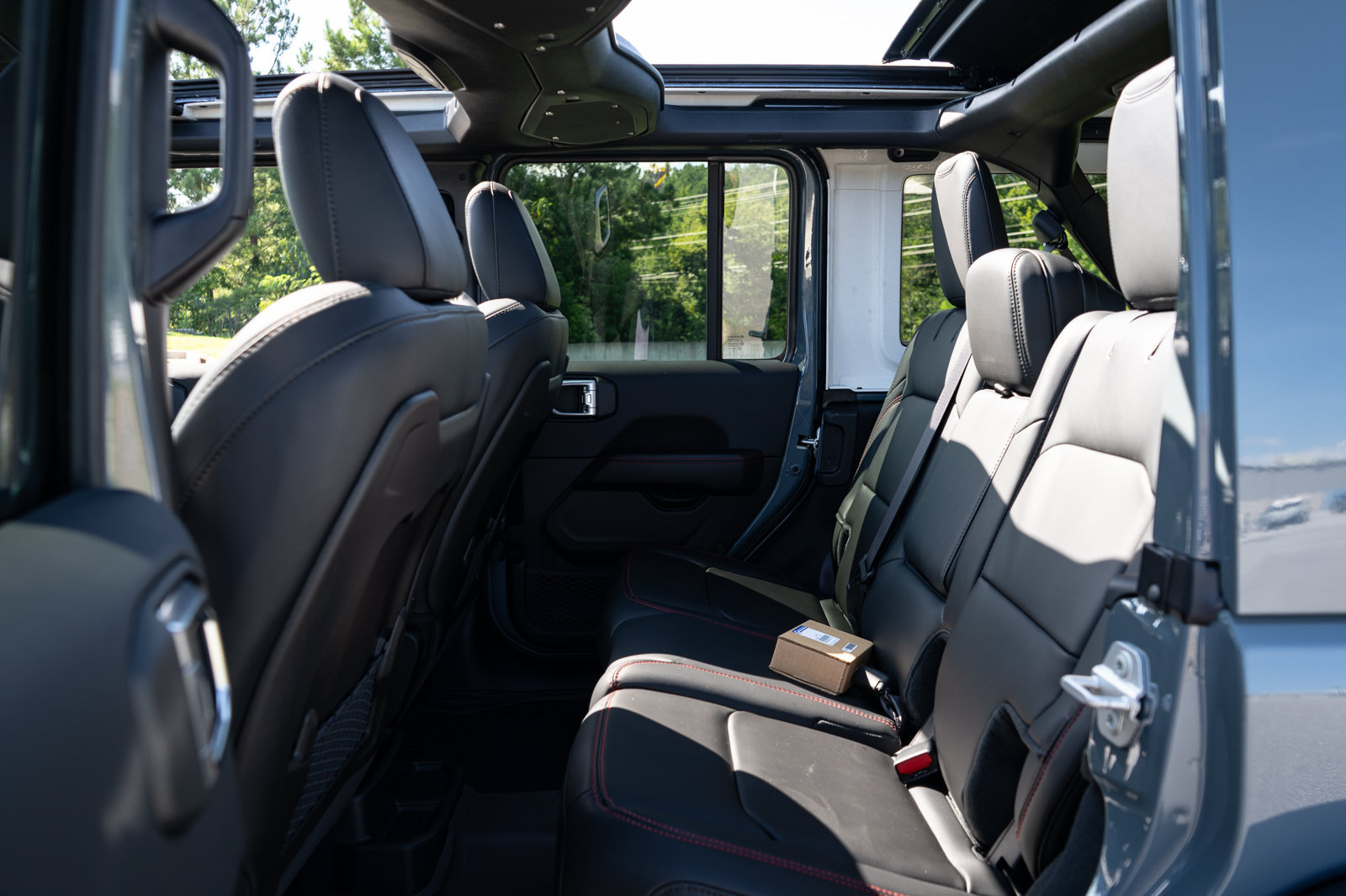 New 2026 Jeep Wrangler Unlimited Rubicon 392 w/ Quick Order Package 27X Moab AWD/4WD image 34