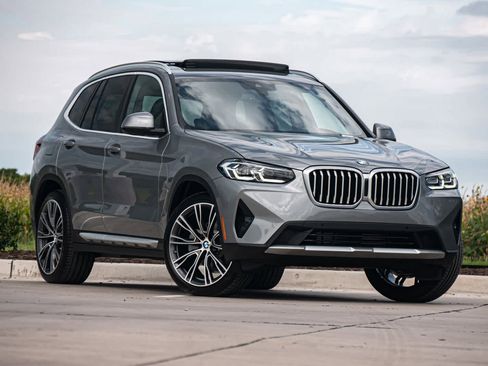 Certified 2024 BMW X3 sDrive30i w/ Convenience Package image 2