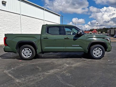 Used 2022 Toyota Tundra SR5 w/ SR5 Premium Package image 7
