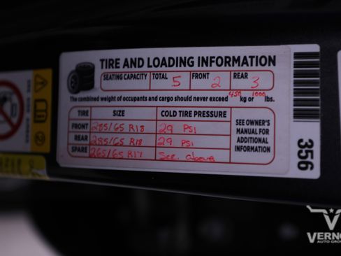 Used 2019 Toyota Tacoma TRD Sport image 39