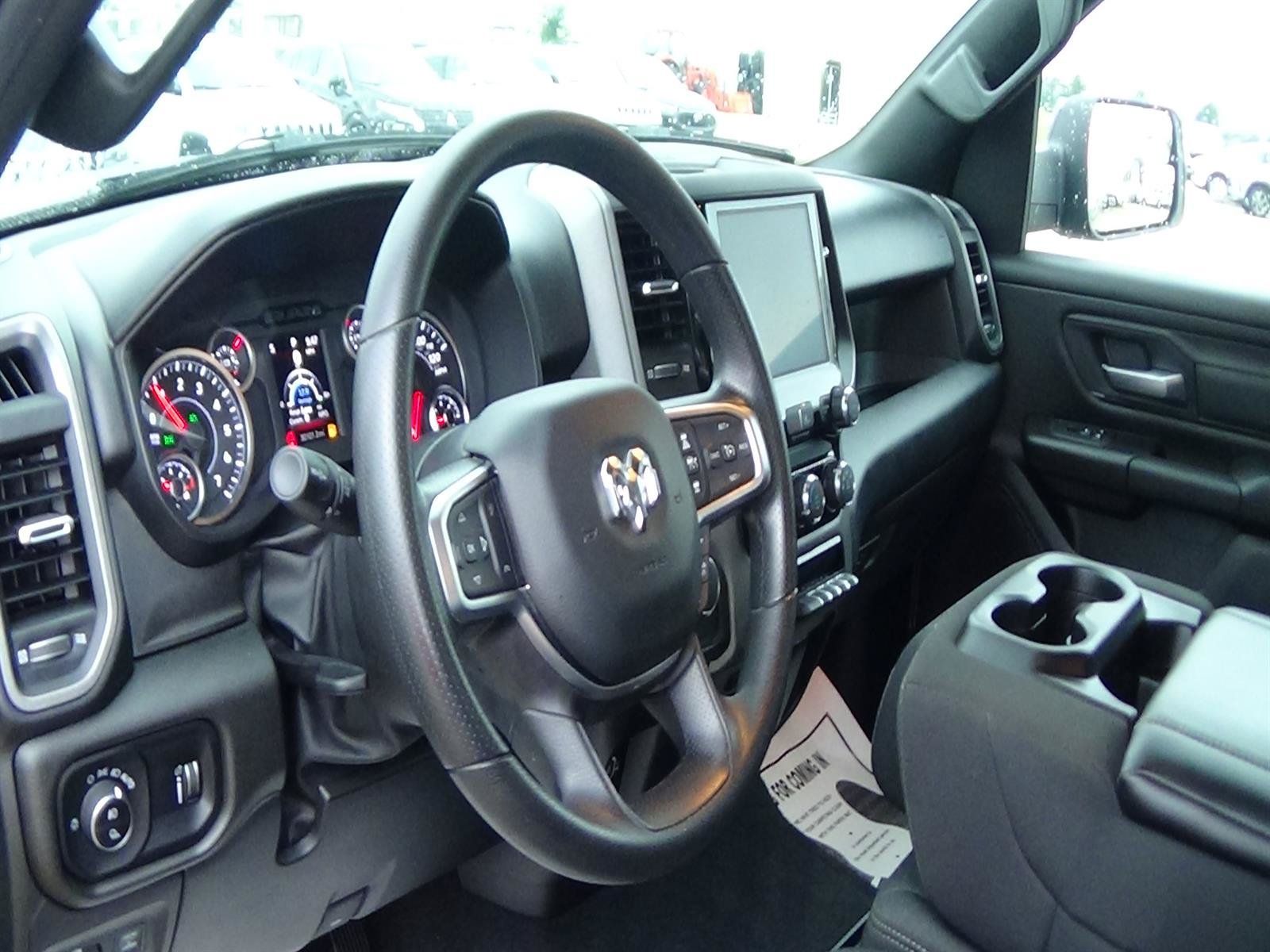 Used 2025 RAM 1500 Tradesman AWD/4WD image 15